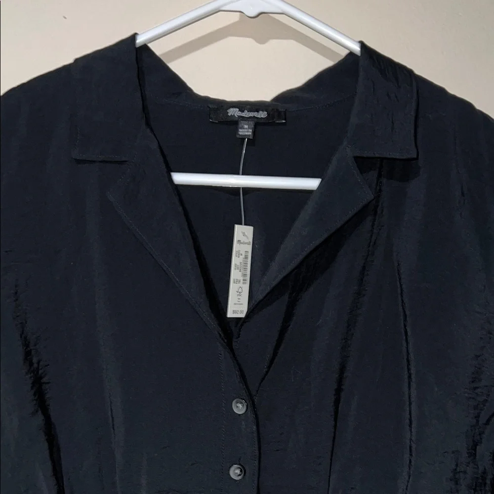 Madewell Drapey Banded-Bottom Button-Down Top - Picture 3 of 9